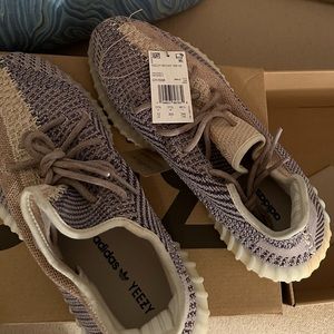 Yeezy boost 350 v2 men size 12